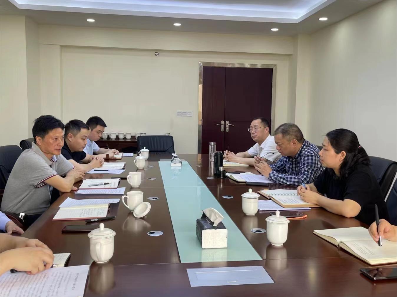 集團(tuán)黨委書記、董事長(zhǎng)許大政一行赴巴中農(nóng)商行開(kāi)展業(yè)務(wù)合作洽談會(huì)